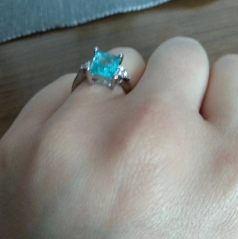 Ring✨ - Picture 2 of 3